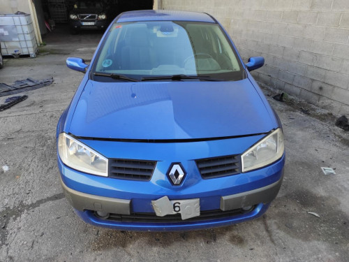 RENAULT MEGANE II BERLINA 5P — vehículo donante para recambios 
