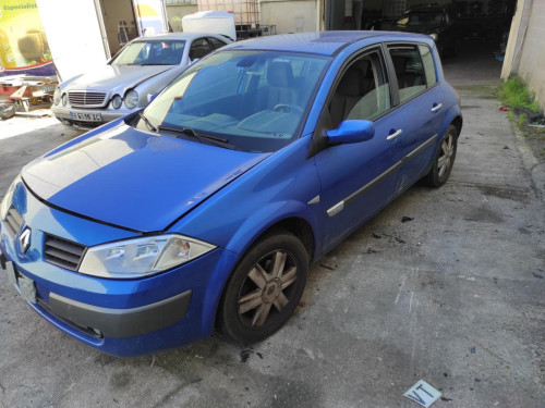 RENAULT MEGANE II BERLINA 5P — vehículo donante para recambios 