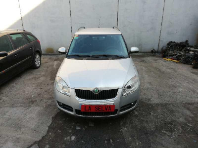 SKODA FABIA COMBI (5J5)