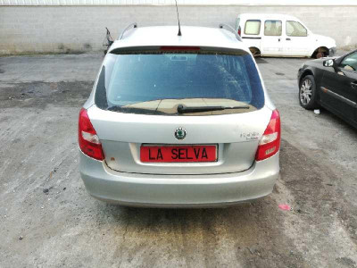 SKODA FABIA COMBI (5J5)
