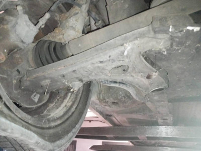 BRAZO SUSPENSION DELANTERO DERECHO