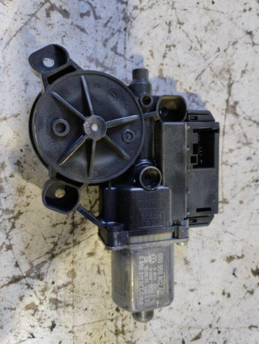MOTOR ELEVALUNAS DELANTERO DERECHO VOLKSWAGEN POLO V (6R1) 