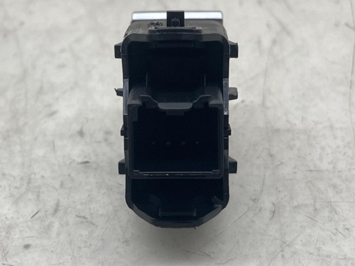 MANDO ELEVALUNAS DELANTERO DERECHO Ford KUGA (CBS) 