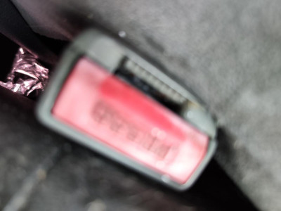 PRETENSOR AIRBAG IZQUIERDO