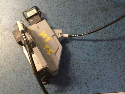 CERRADURA PUERTA TRASERA IZQUIERDA