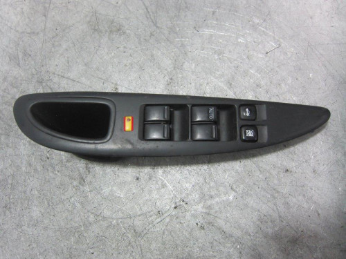  MANDO ELEVALUNAS DELANTERO IZQUIERDO NISSAN PRIMERA BERLINA (P12) 