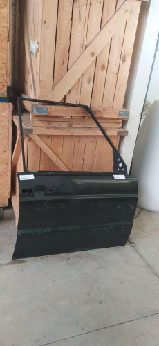 PUERTA DELANTERA DERECHA LAND ROVER DISCOVERY (LT) 