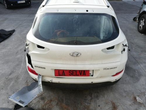 HYUNDAI TUCSON (TL) — Donor Vehicle for Used Parts 