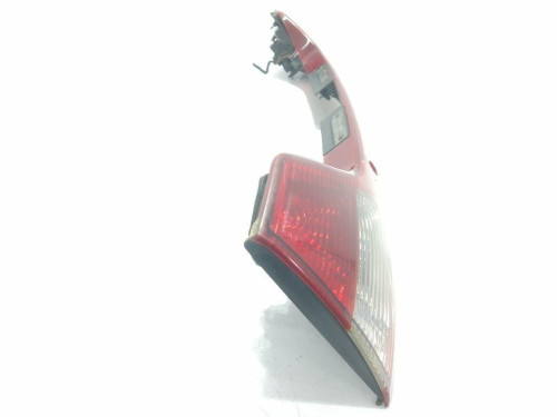  PILOTO TRASERO CENTRAL SEAT TOLEDO (1M2) 