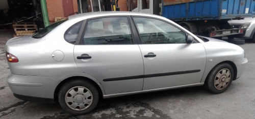  SEAT CORDOBA BERLINA (6L2) 