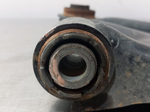  BRAZO SUSPENSION INFERIOR DELANTERO IZQUIERDO Ford FIESTA (CE1) 