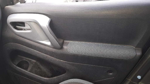 GUARNECIDO PUERTA DELANTERA DERECHA CITROEN BERLINGO FURGÓN 