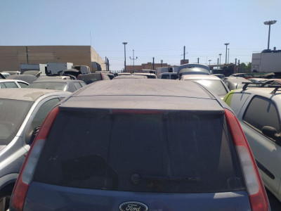 GUARNECIDO PORTON TRASERO