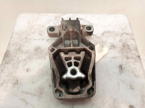  SOPORTE MOTOR INFINITI Q30 