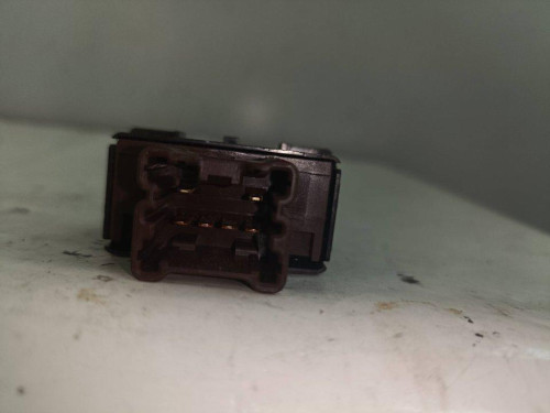 INTERRUPTOR Nissan X-TRAIL (T30) 