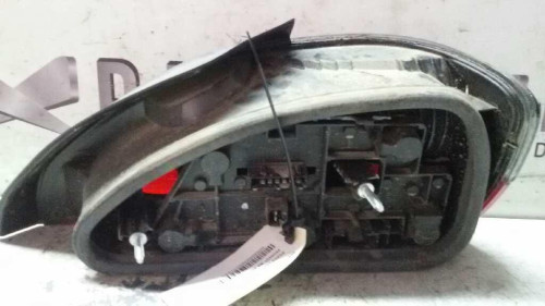 PILOTO TRASERO IZQUIERDO Peugeot 306 3/5 PT. / 4 PT. (S2) 