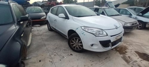  RENAULT MEGANE III BERLINA 5P 