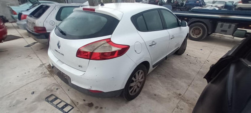  RENAULT MEGANE III BERLINA 5P 