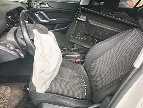 PEUGEOT 308 — Donor Vehicle for Used Parts 
