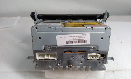  SISTEMA AUDIO / RADIO CD 