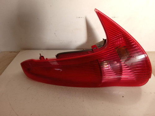  PILOTO TRASERO DERECHO PEUGEOT 206 SW 