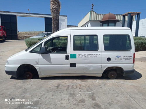  Peugeot Expert Combi (1995->2007) vollverglast (5 Sitze) 
