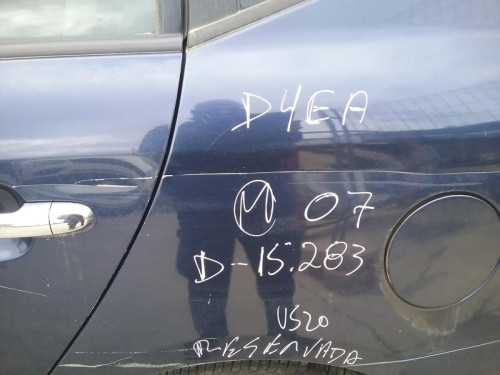  KIA CARENS (UN) 