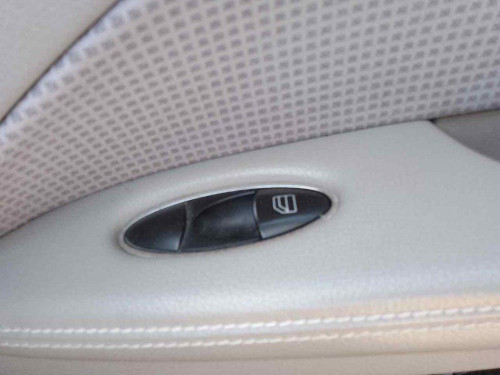 MANDO ELEVALUNAS DELANTERO DERECHO MERCEDES-BENZ CLASE E (BM 211) BERLINA 