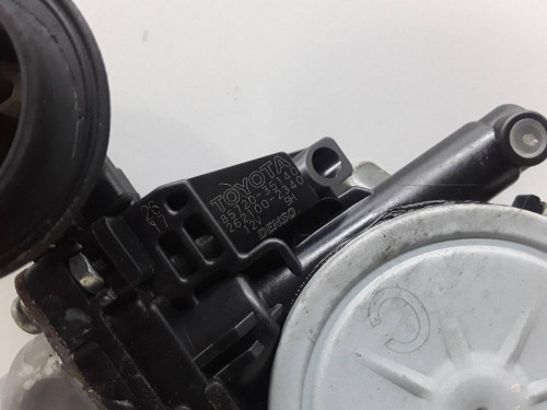 ELEVALUNAS TRASERO DERECHO TOYOTA RAV4 (A3) 