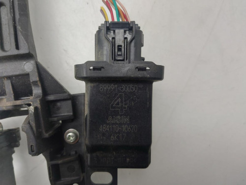 SOPORTE MANETA EXTERIOR DELANTERA IZQUIERDA Lexus IS (DS2/IS2) 