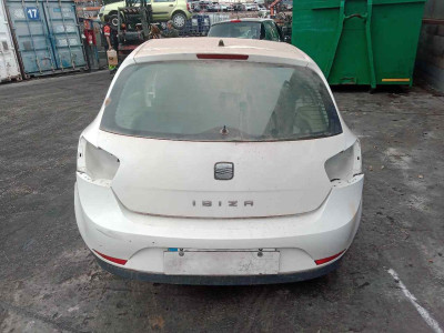 SEAT IBIZA BERLINA (6J5)