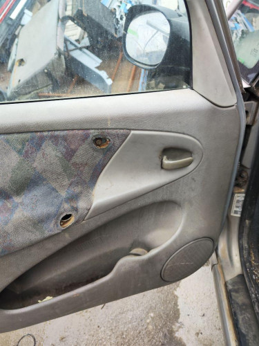 MANETA INTERIOR DELANTERA IZQUIERDA de segunda mano