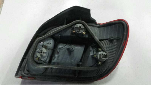 PILOTO TRASERO IZQUIERDO Toyota YARIS (NCP1/NLP1/SCP1) 