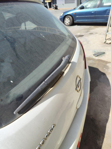 MOTOR LIMPIA TRASERO Opel CORSA D 
