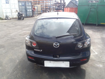 MAZDA 3 BERLINA (BK)