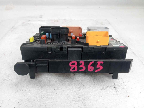  CAJA RELES / FUSIBLES PEUGEOT 207 