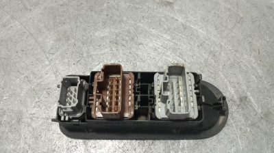 MANDO ELEVALUNAS DELANTERO IZQUIERDO