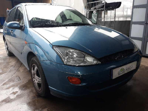  FORD FOCUS BERLINA (CAK) 