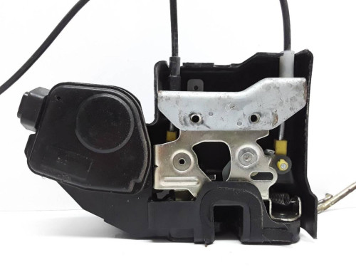 CERRADURA PUERTA DELANTERA DERECHA HYUNDAI TRAJET (FO) 