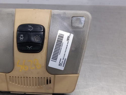  LUZ INTERIOR MERCEDES-BENZ CLASE E (BM 210) BERLINA 