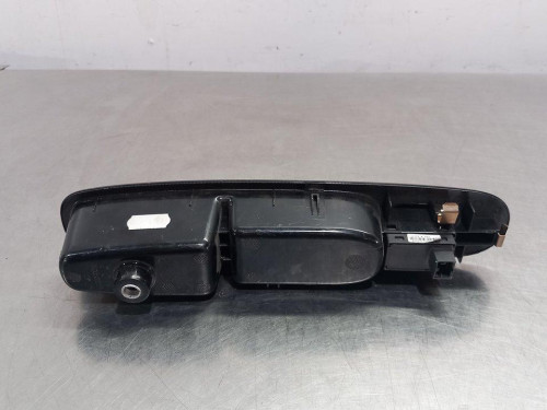  MANDO ELEVALUNAS DELANTERO DERECHO Fiat III PUNTO (199) 