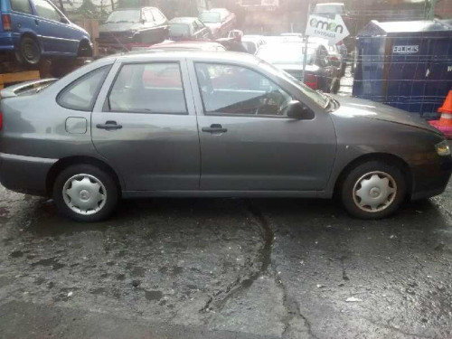  SEAT CORDOBA BERLINA (6K2) 