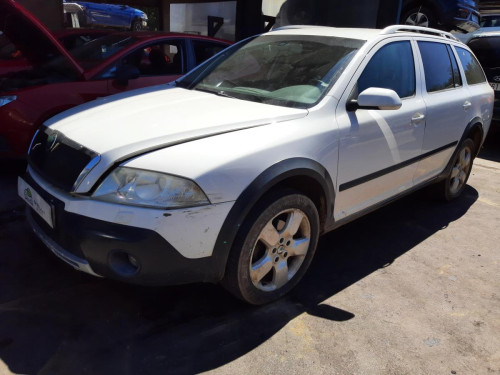 SKODA OCTAVIA COMBI (1Z5) — автомобиль-донор на запчасти 