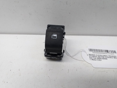 MANDO ELEVALUNAS TRASERO DERECHO, HYUNDAI, BAYON