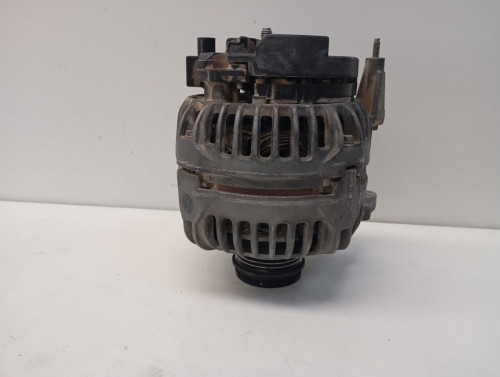  ALTERNADOR Volkswagen PASSAT BERLINA (3B3) 