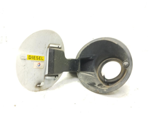 TAPA EXTERIOR COMBUSTIBLE Peugeot 2008 