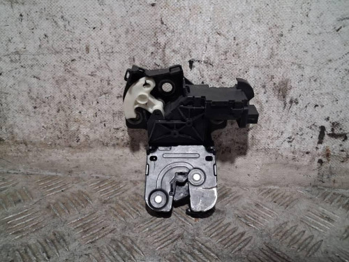 CERRADURA MALETERO / PORTON 