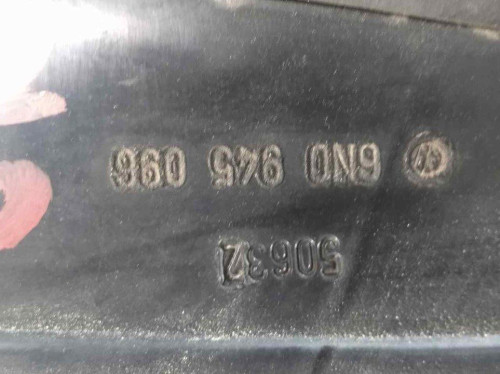 PILOTO TRASERO DERECHO Volkswagen POLO III (6N1) 