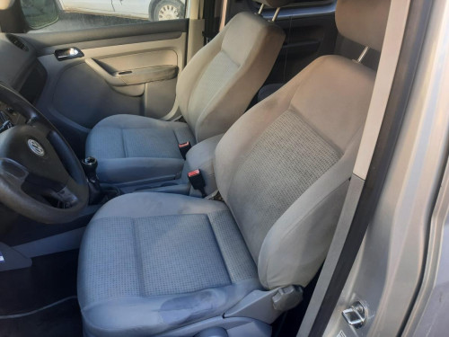 VOLKSWAGEN CADDY (2K)(02.2004) — vehículo donante para recambios 