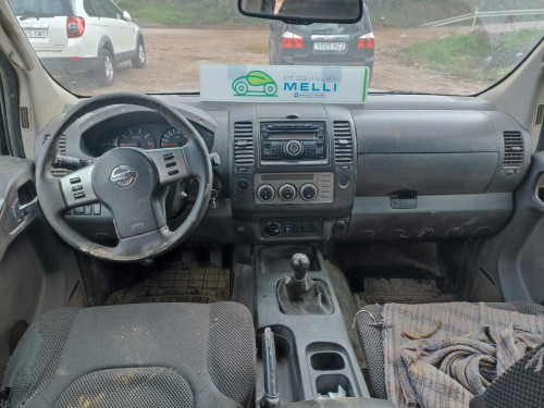 NISSAN NAVARA PICKUP (D40M) — vehículo donante para recambios 
